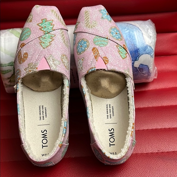 Toms Shoes - TOMS Festive Pink Glitter Slip-Ons.NWOT